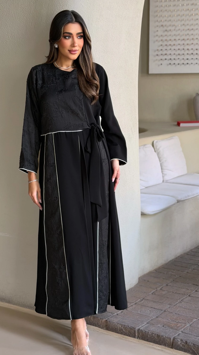Black Ivory Panelled Tie Abaya product image 1